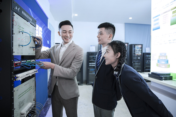 初中毕业生学习联想服务器技能后，有哪些职业道路可供选择？  第1张